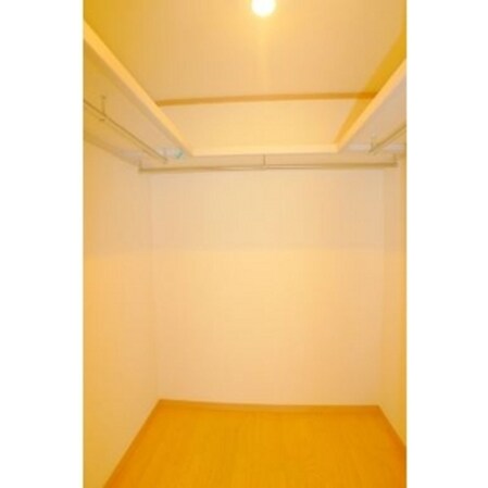 Lily Bellの物件内観写真